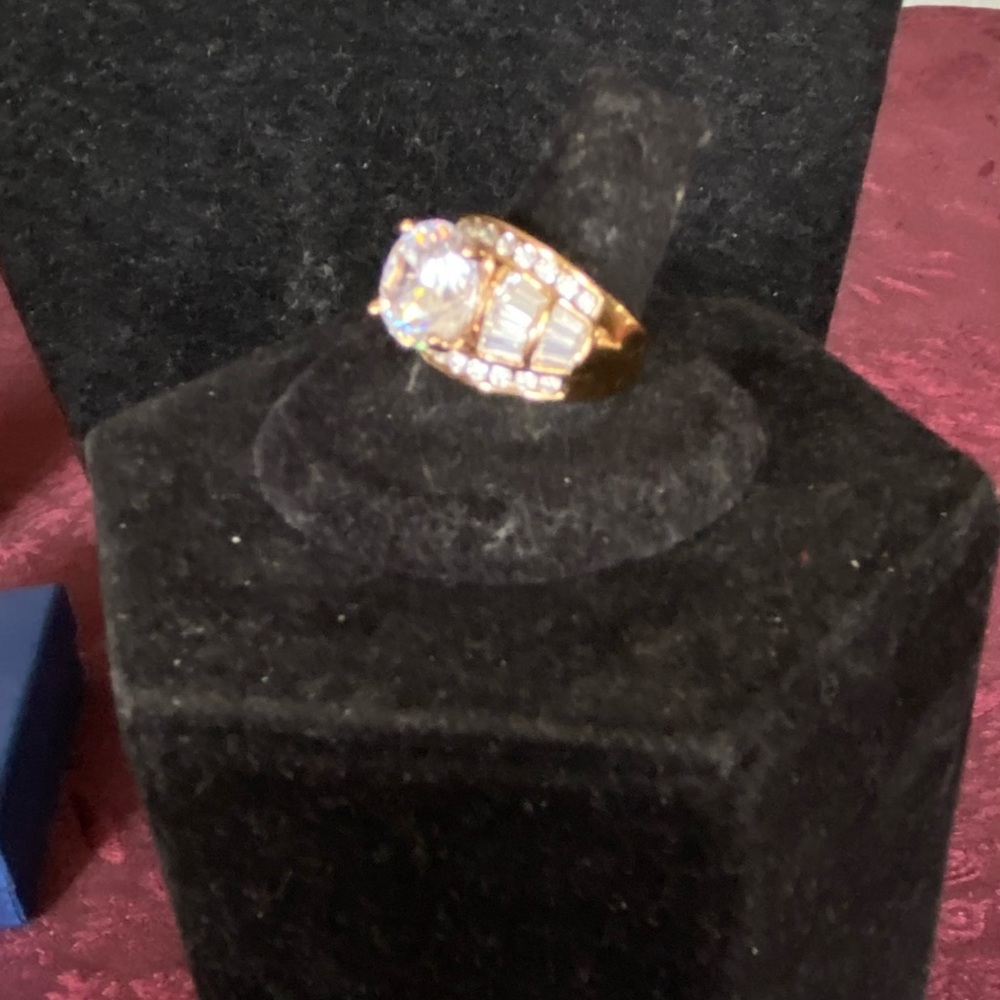 RING - Picture 7 of 12